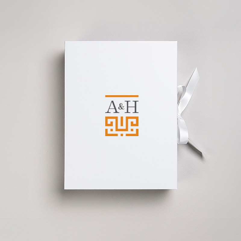 Picture of Magnetic Presentation Box with Ribbon - White