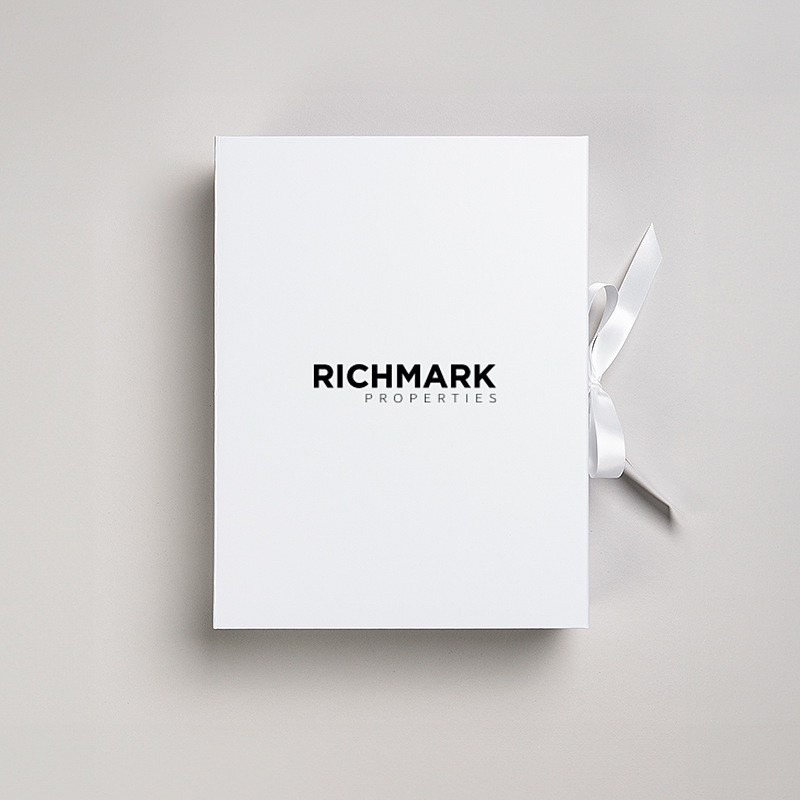 Picture of Magnetic Presentation Box with Ribbon - White
