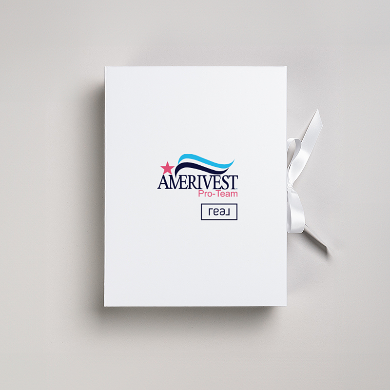 Picture of Magnetic Presentation Box with Ribbon - White