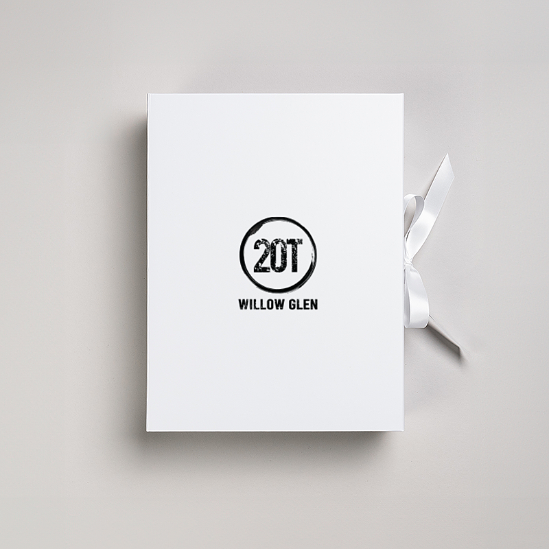 Picture of Magnetic Presentation Box with Ribbon - White