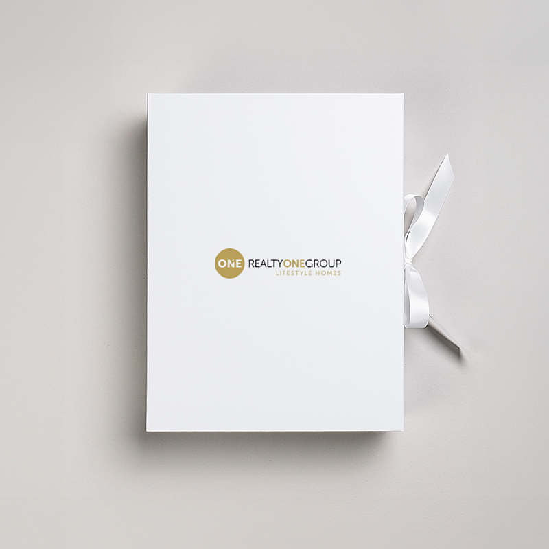 Picture of Magnetic Presentation Box with Ribbon - White