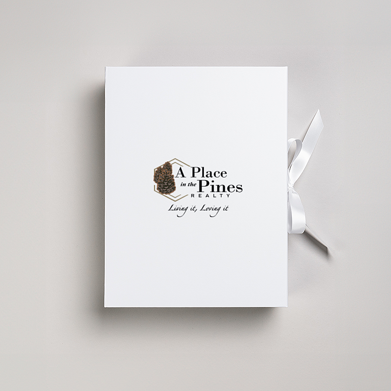 Picture of Magnetic Presentation Box with Ribbon - White