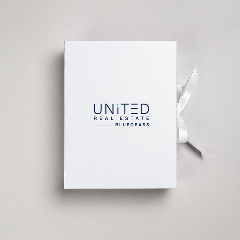 Picture of Magnetic Presentation Box with Ribbon - White