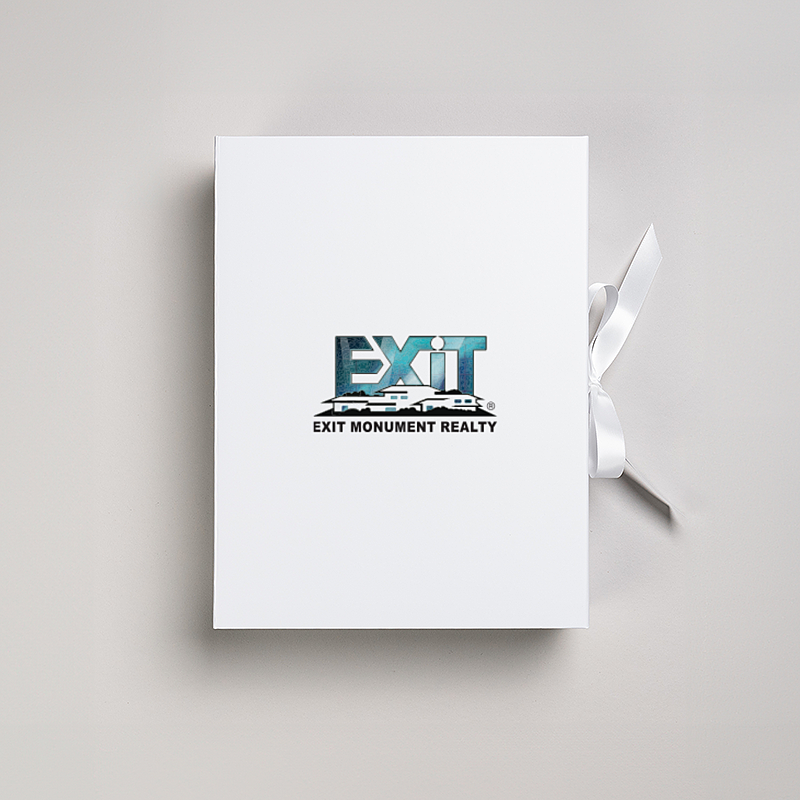 Picture of Magnetic Presentation Box with Ribbon - White