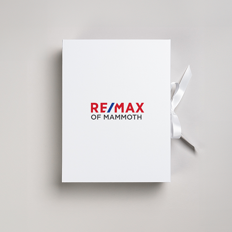 Picture of Magnetic Presentation Box with Ribbon - White